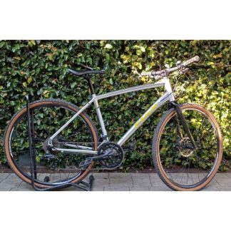 Bicicleta urbana marca Fuji